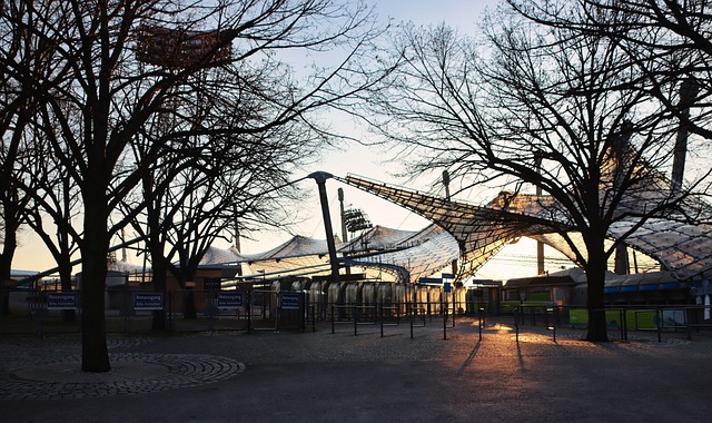 首发还是替 首发还是替